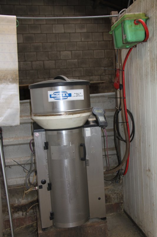 Vanaf een leeftijd van 21 dagen bouwt de kalverdrinkautomaat de melkgift af naar 0 kg op dag 65.